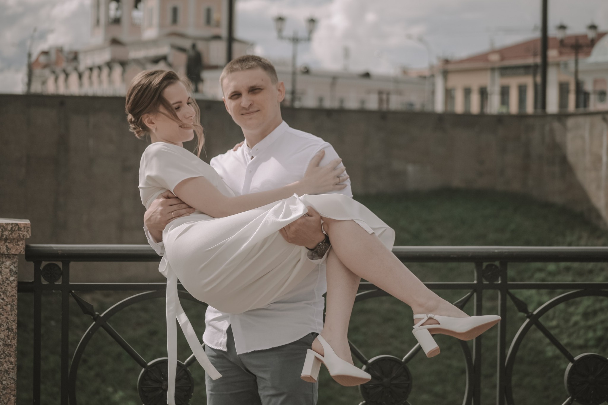 Weddings — Городская прогулка